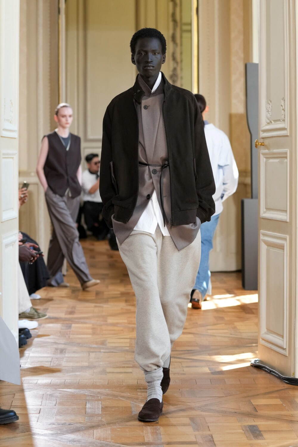 シュタイン(ssstein) 2026年春夏ウィメンズ&メンズコレクション  - 写真17