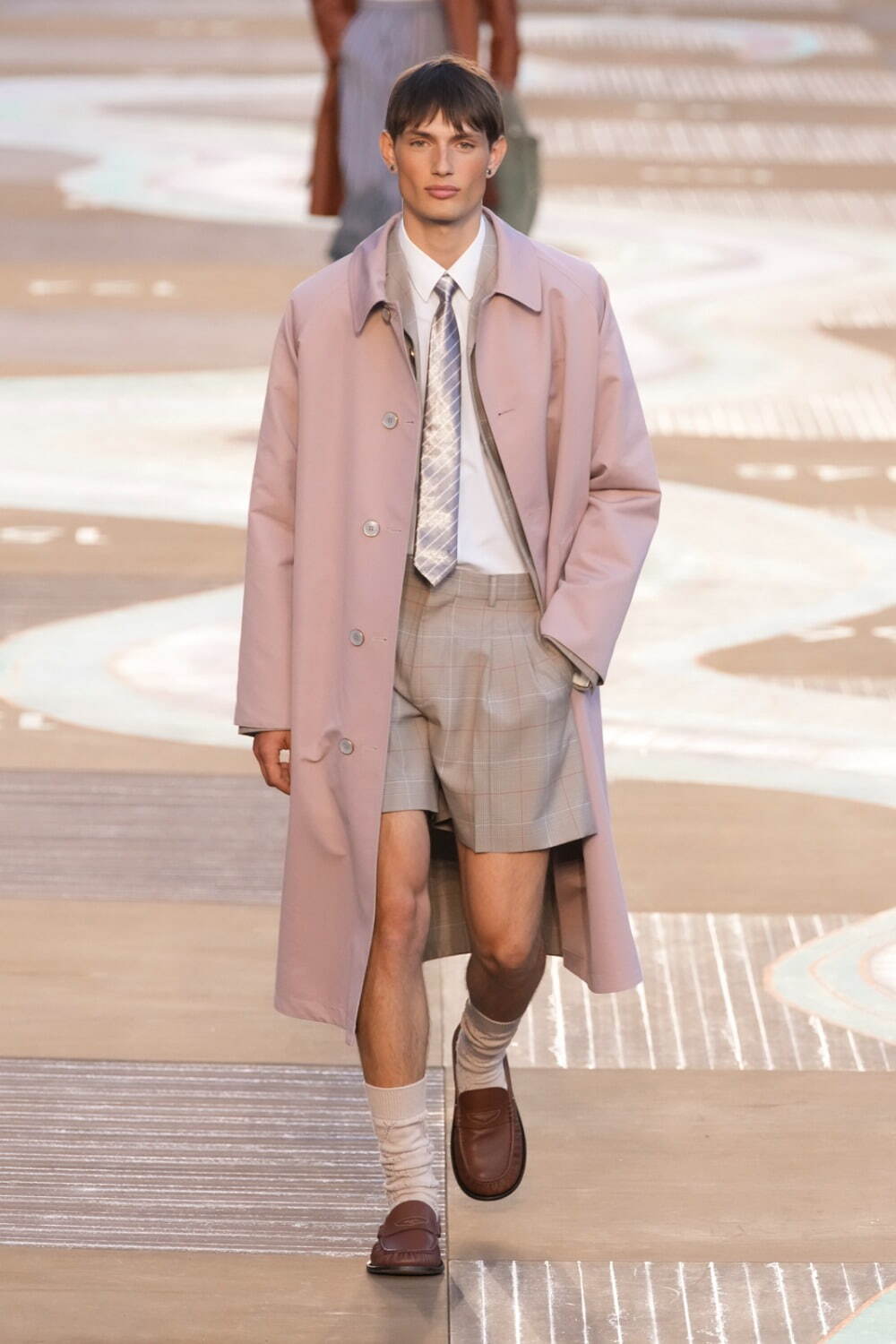 ルイ・ヴィトン(LOUIS VUITTON) 2026年春夏メンズコレクション  - 写真103