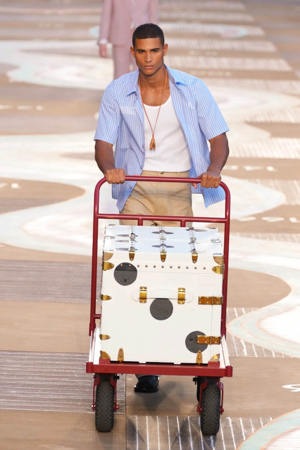 ルイ・ヴィトン(LOUIS VUITTON) 2026年春夏メンズコレクション  - 写真111