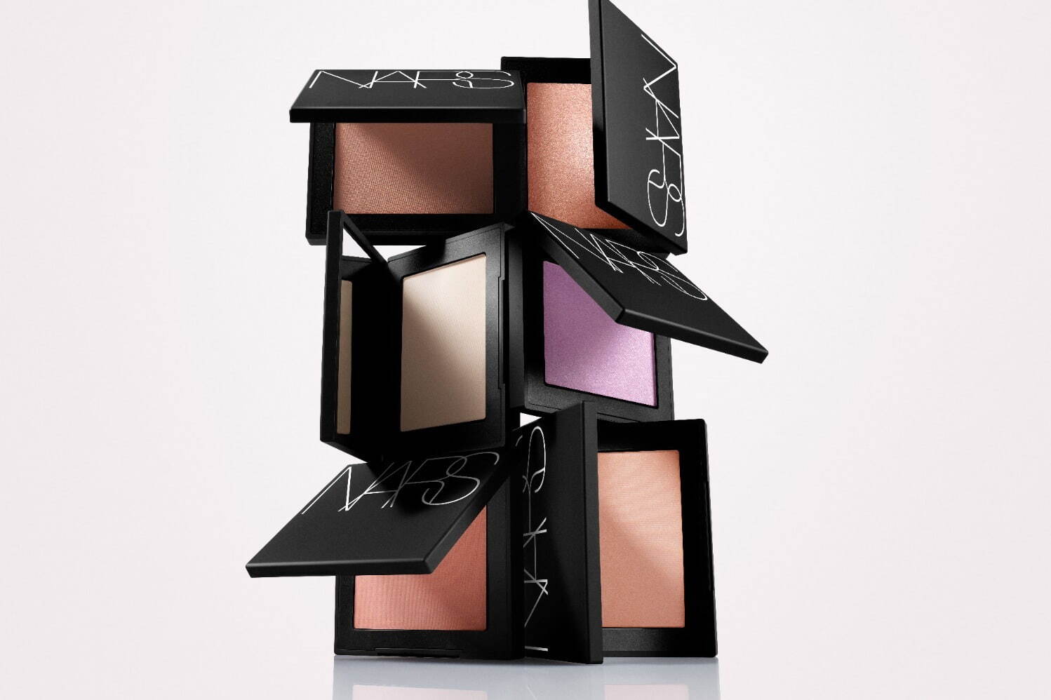 (左から)「NARS ブラッシュ N」903,925 各5,060円＜新色＞