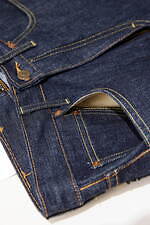 Lee“カウボーイパンツ”起源のジーンズ完全復刻、名優ジェームズ・ディーンが愛した55年モデル｜写真10