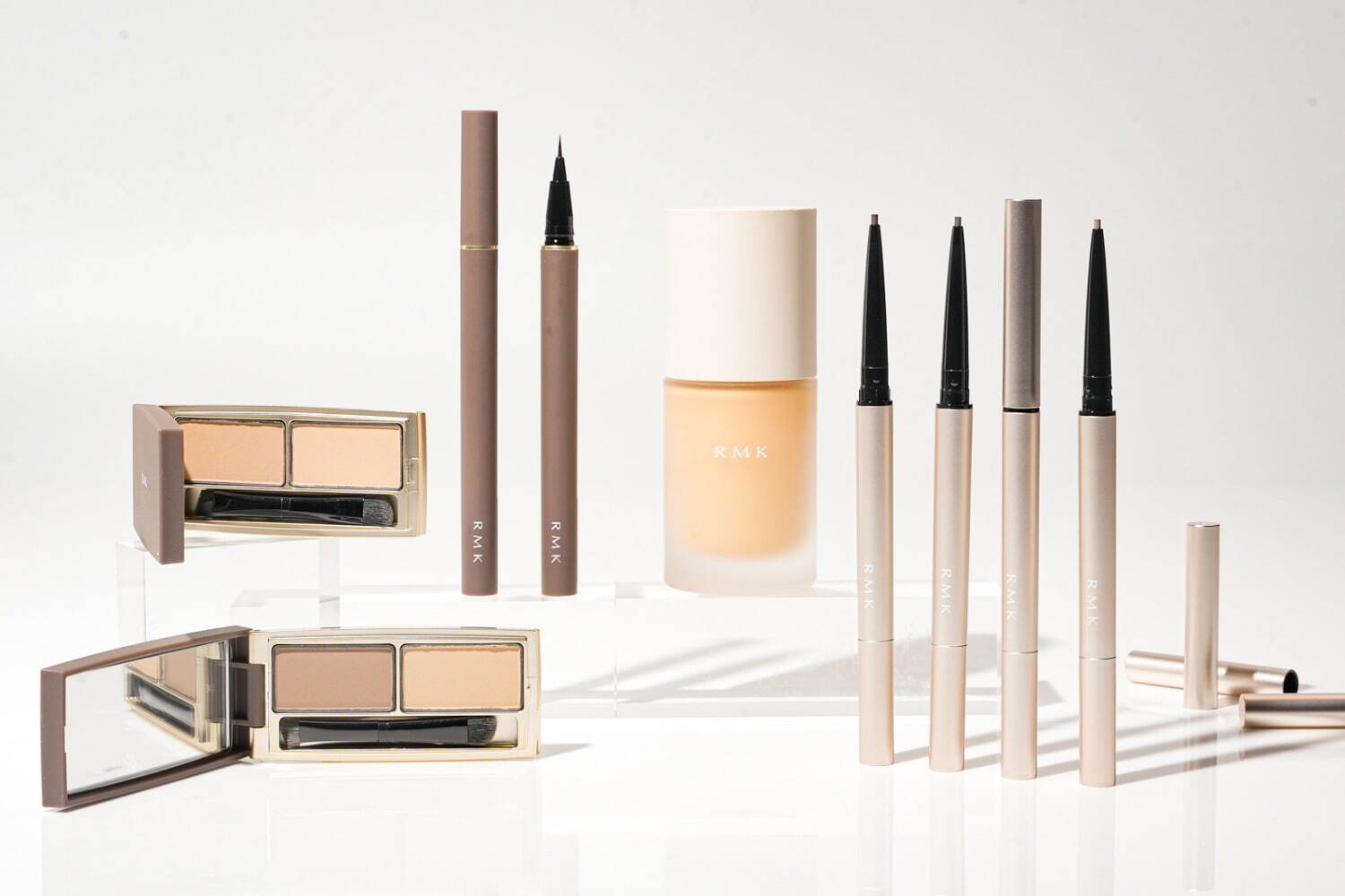 RMK2025年秋コスメ、“1本単位で眉を再現”リクイドペンや“影になりきり”2色パウダー｜写真17