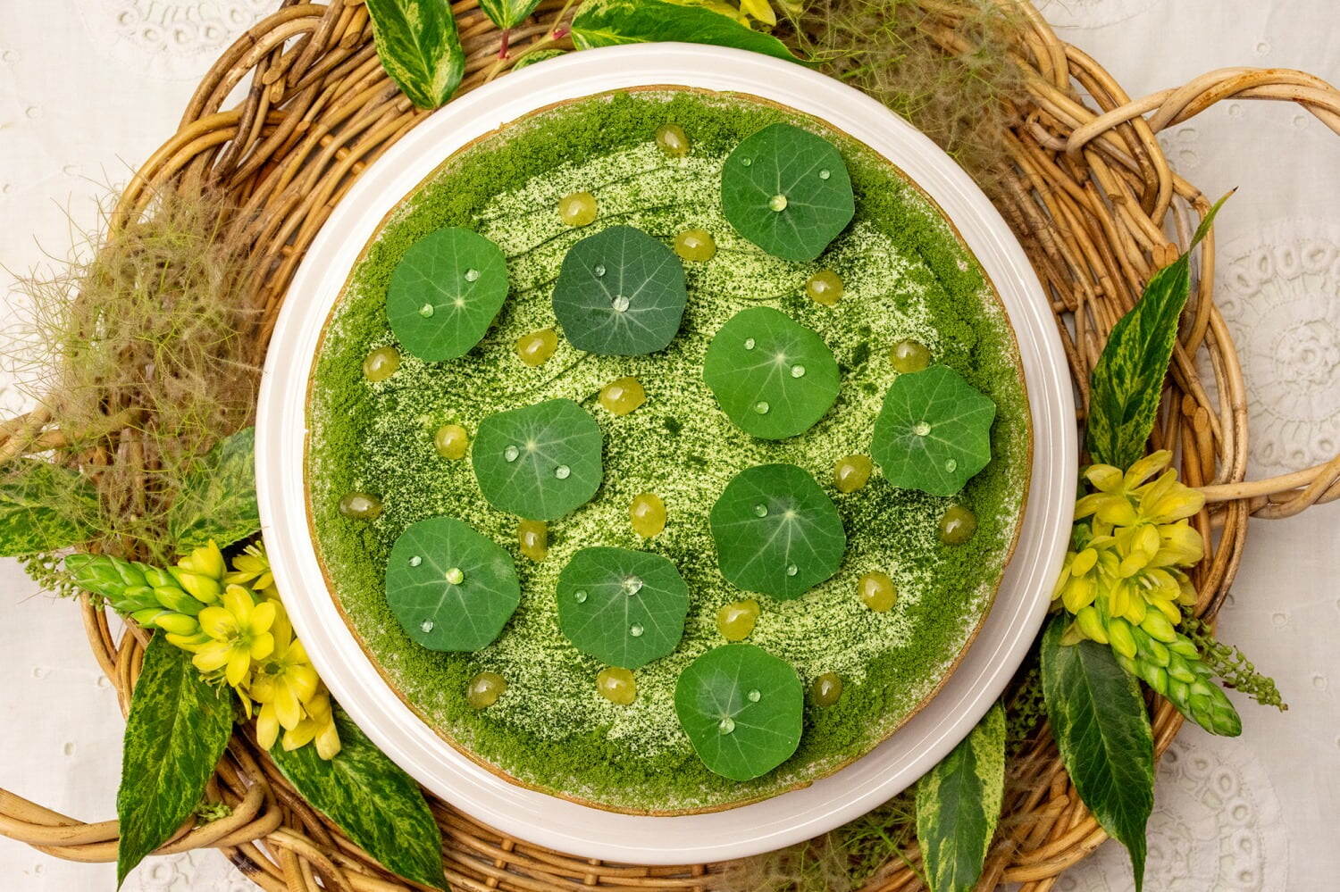キル フェ ボン京都「苔庭」イメージの宇治抹茶×柚子タルト、桃たっぷりのタルトも｜写真5