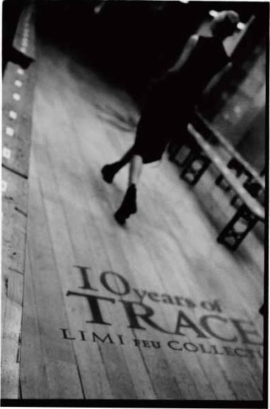 一般顧客をご招待！リミ フゥ(LIMI feu)が2011年春夏コレクションを東京で開催｜写真3