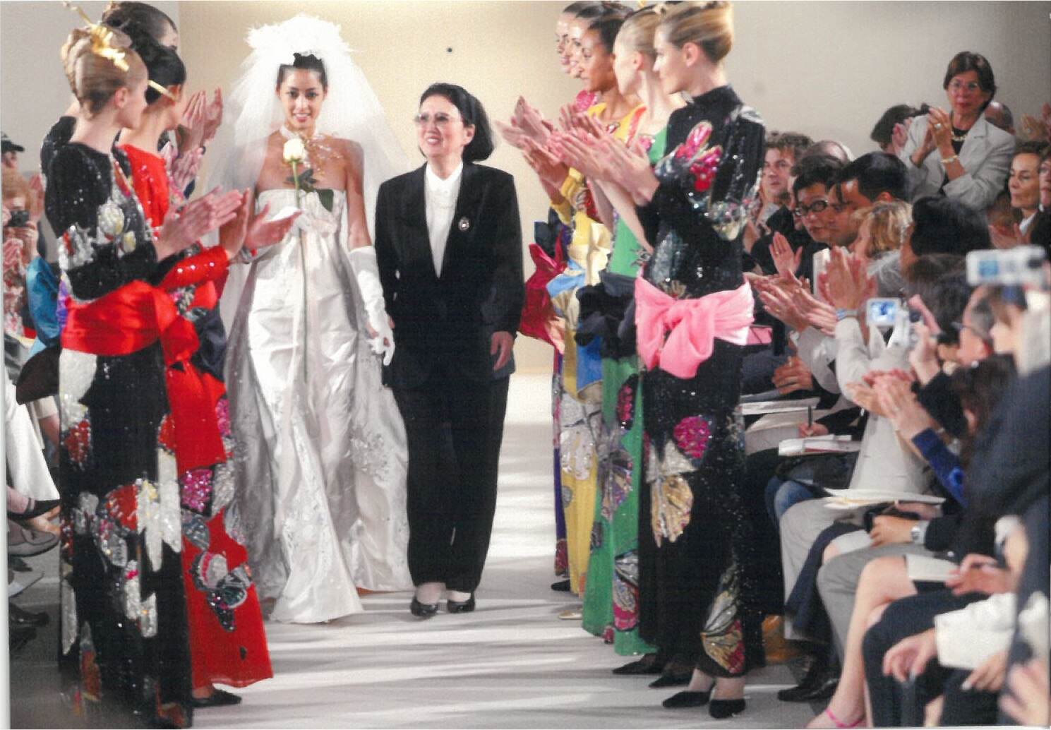 デザイナー・森英恵、没後初の展覧会が島根県立石見美術館で