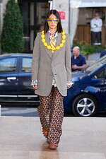 ウォルター ヴァン ベイレンドンク 2026年春夏コレクション、星のような目で希望を見つめる｜写真15