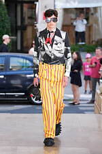 ウォルター ヴァン ベイレンドンク 2026年春夏コレクション、星のような目で希望を見つめる｜写真23