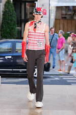 ウォルター ヴァン ベイレンドンク 2026年春夏コレクション、星のような目で希望を見つめる｜写真27