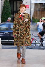 ウォルター ヴァン ベイレンドンク 2026年春夏コレクション、星のような目で希望を見つめる｜写真32