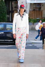 ウォルター ヴァン ベイレンドンク 2026年春夏コレクション、星のような目で希望を見つめる｜写真34