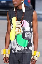 ウォルター ヴァン ベイレンドンク 2026年春夏コレクション、星のような目で希望を見つめる｜写真46