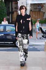 ウォルター ヴァン ベイレンドンク 2026年春夏コレクション、星のような目で希望を見つめる｜写真53