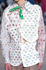 ウォルター ヴァン ベイレンドンク 2026年春夏コレクション、星のような目で希望を見つめる｜写真62