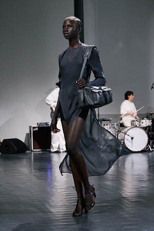 ルメール(LEMAIRE) 2026年春夏ウィメンズ&メンズコレクション  - 写真1