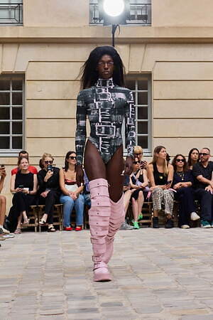 ジャンヌ フリオ(Jeanne Friot) 2026年春夏ウィメンズ&メンズコレクション  - 写真2