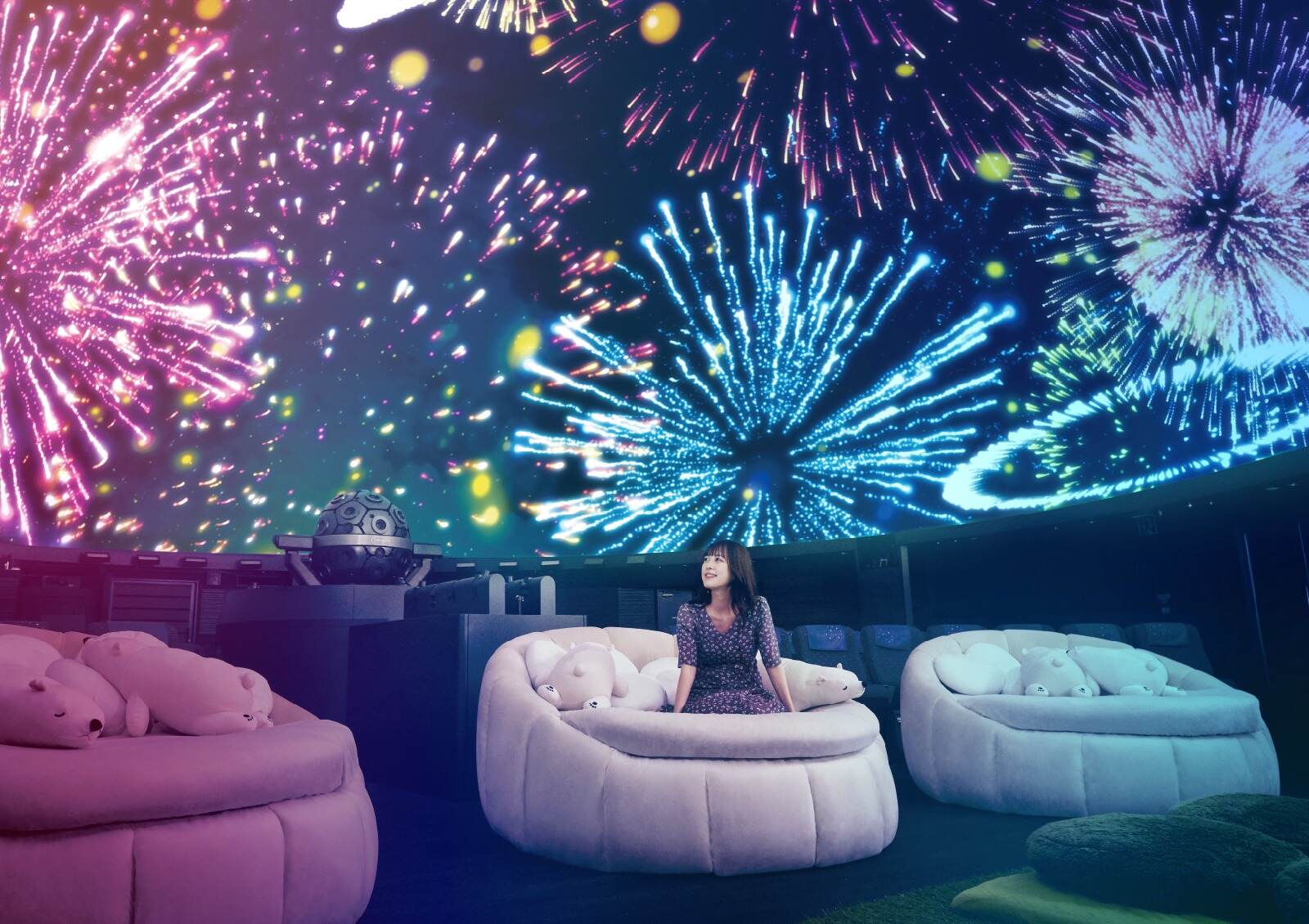 「花火ウェルカムドーム」“撮影OK”夜空に浮かぶ花火の演出、コニカミノルタプラネタリウム全5館で｜写真1