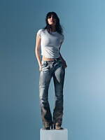 ジースター× ノウルズ“裾ジップ付き”フレアジーンズ、モーターサイクルジャケットから着想｜写真4