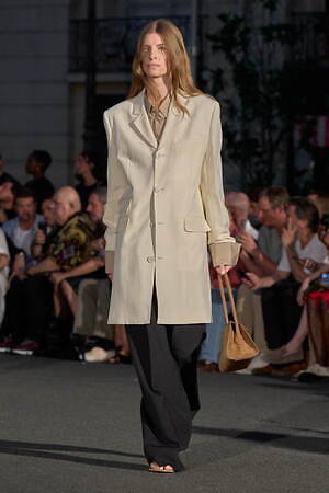 アミ パリス(Ami Paris) 2026年春夏ウィメンズ&メンズコレクション  - 写真11