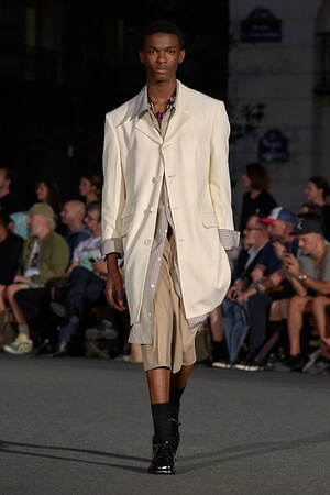 アミ パリス(Ami Paris) 2026年春夏ウィメンズ&メンズコレクション  - 写真33