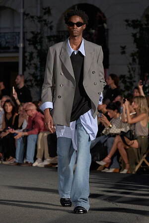 アミ パリス(Ami Paris) 2026年春夏ウィメンズ&メンズコレクション  - 写真36