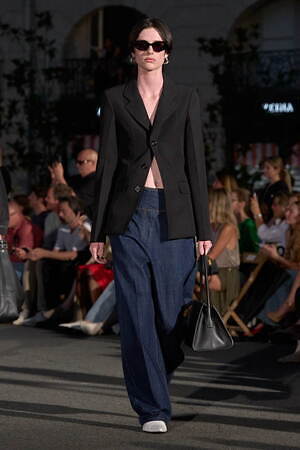 アミ パリス(Ami Paris) 2026年春夏ウィメンズ&メンズコレクション  - 写真40