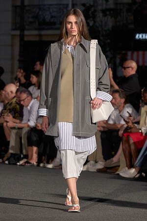 アミ パリス(Ami Paris) 2026年春夏ウィメンズ&メンズコレクション  - 写真42