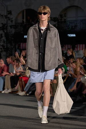 アミ パリス(Ami Paris) 2026年春夏ウィメンズ&メンズコレクション  - 写真45