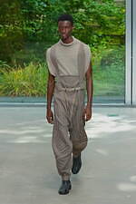 アイム メン 2026年春夏コレクション、加守田章二の陶芸に息づくエネルギーを投影｜写真33