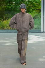 アイム メン 2026年春夏コレクション、加守田章二の陶芸に息づくエネルギーを投影｜写真35