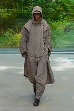 アイム メン 2026年春夏コレクション、加守田章二の陶芸に息づくエネルギーを投影｜写真37