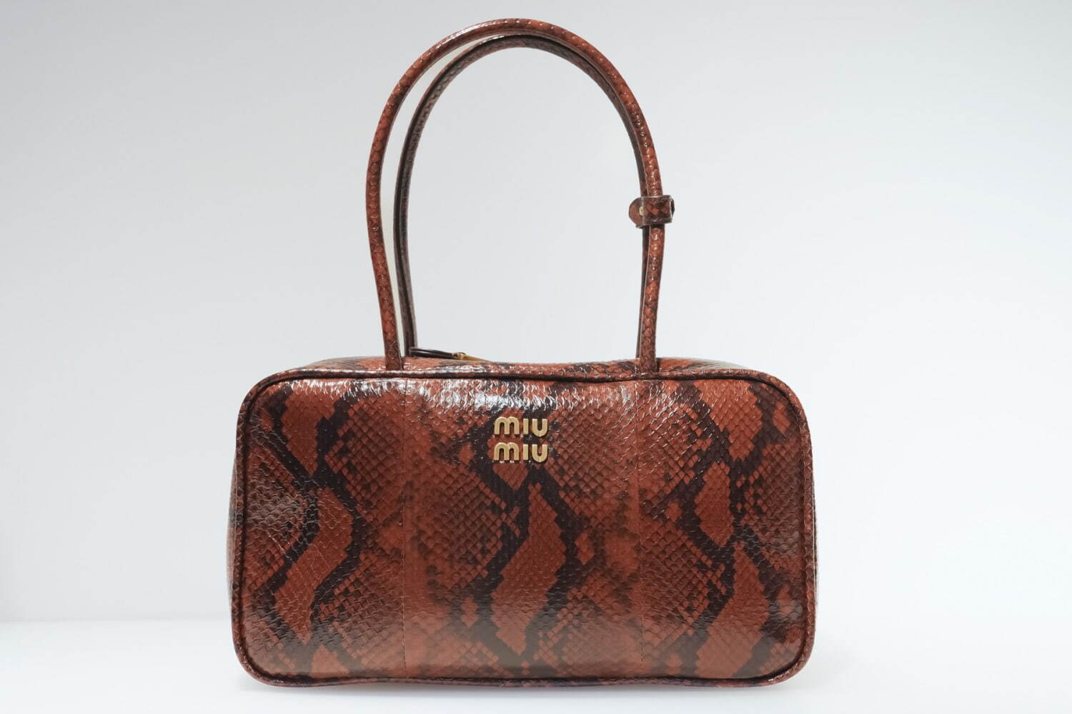 ボー 858,000円(予価)