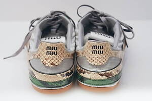 ミュウミュウ“バックルストラップ”が甲を覆う革製スニーカー、パイソン×ナイロンのスニーカーも｜写真20