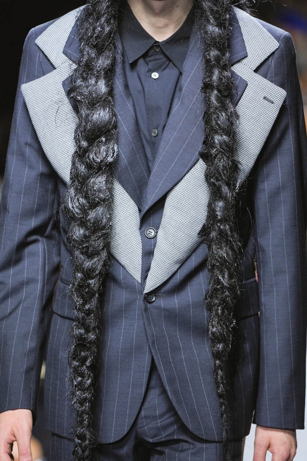 コム デ ギャルソン・オム プリュス(COMME des GARÇONS HOMME PLUS) 2026年春夏メンズコレクション  - 写真88