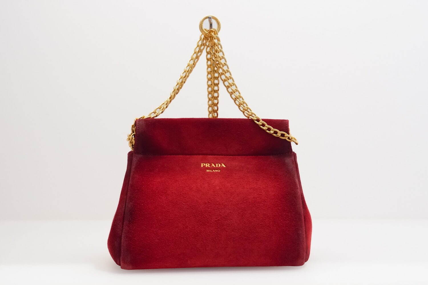 プラダ アンシェネ(ヴィンテージ加工スエード) 522,500円(予価)