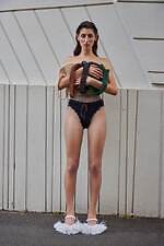 ニットブランド「ンニット」“花柄”クロシェ編みニット＆クリアサンダルなど、原宿の限定ストアで｜写真14