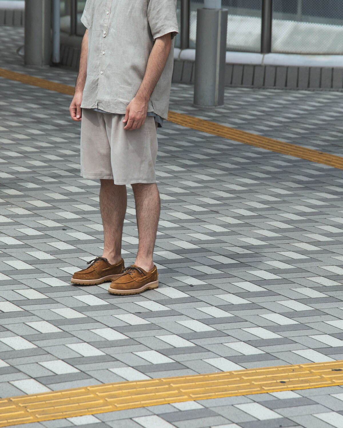 ノンネイティブ×リーガルシューアンドカンパニー、“ゴアテックス搭載”レザーモカシンシューズ｜写真15