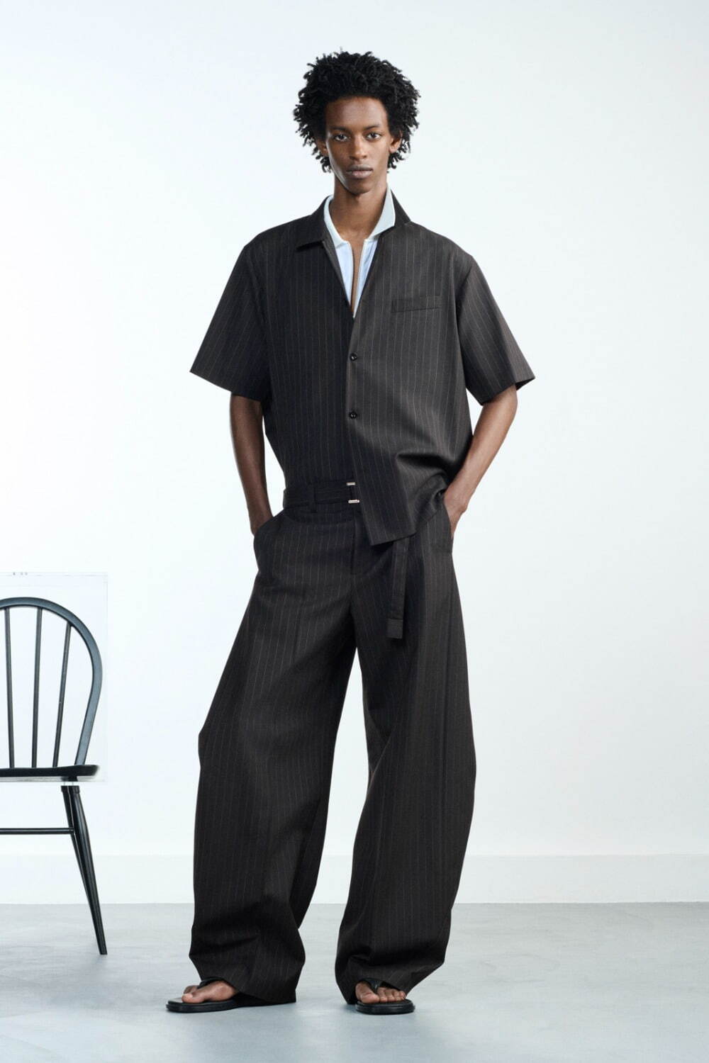 sacai 2026年春夏メンズコレクション - 日常に溶け込む装い