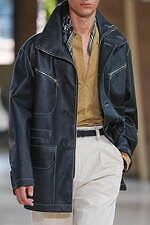 エルメス 2026年春夏メンズコレクション、軽く涼やかな夏の佇まい｜写真7