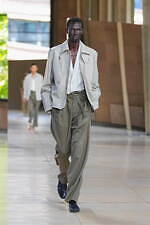 エルメス 2026年春夏メンズコレクション、軽く涼やかな夏の佇まい｜写真59