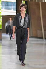 エルメス 2026年春夏メンズコレクション、軽く涼やかな夏の佇まい｜写真64