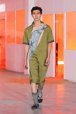 キコ・コスタディノフ 2026年春夏メンズコレクション - 日常、静かな時間の流れとともに｜写真31