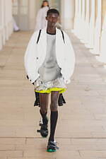 カラー 2026年春夏コレクション、軽やかな“揺らぎ”をプラス｜写真1