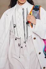 カラー 2026年春夏コレクション、軽やかな“揺らぎ”をプラス｜写真3