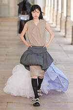 カラー 2026年春夏コレクション、軽やかな“揺らぎ”をプラス｜写真11