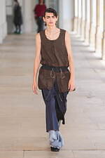 カラー 2026年春夏コレクション、軽やかな“揺らぎ”をプラス｜写真30