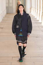 カラー 2026年春夏コレクション、軽やかな“揺らぎ”をプラス｜写真41