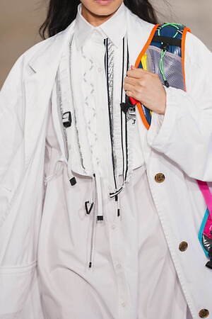 カラー(kolor) 2026年春夏ウィメンズ&メンズコレクション  - 写真3