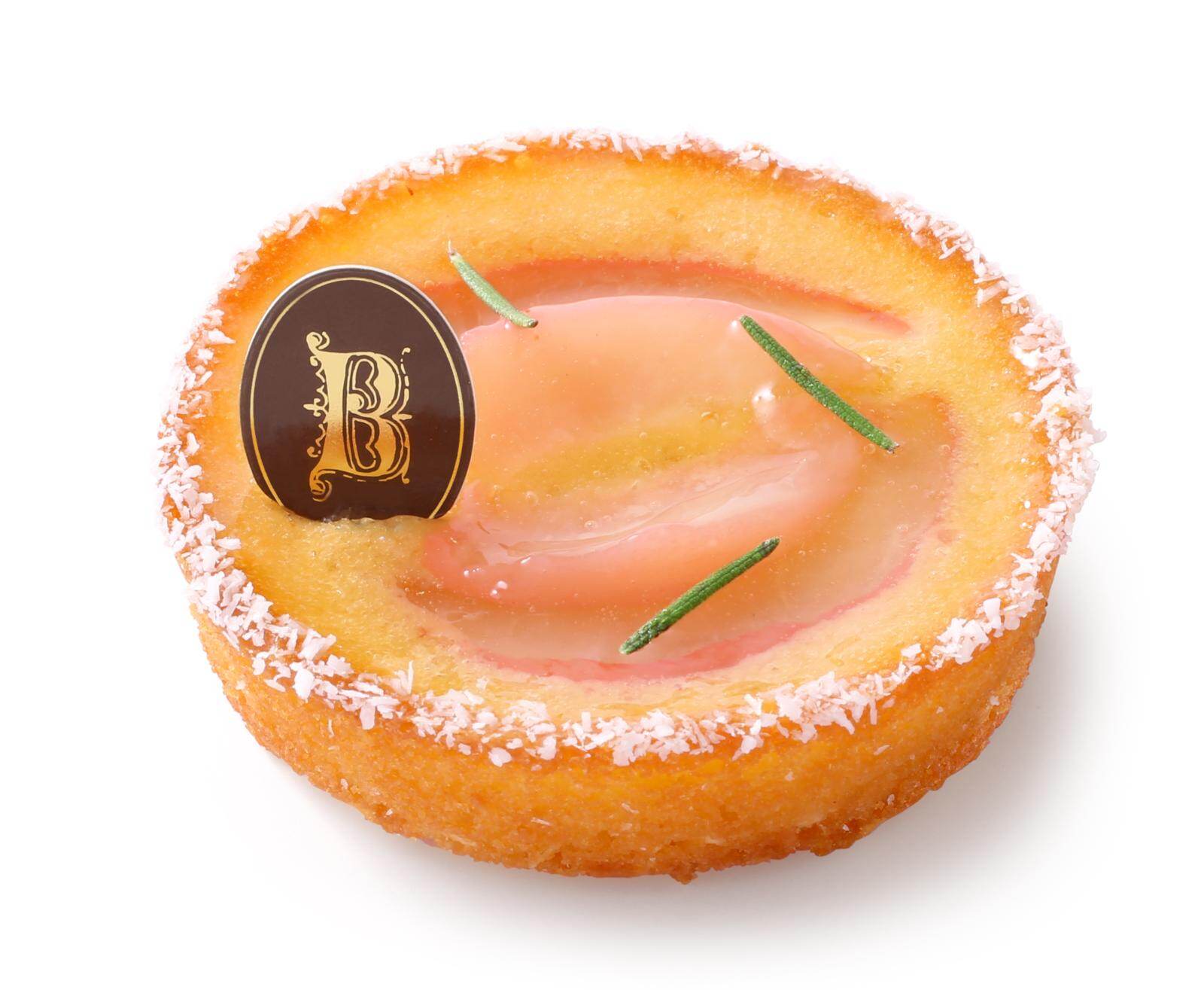 阪急うめだ本店に「桃スイーツ」集結、“まるで真珠”ヨーグルトクリームのケーキ＆丸ごと1玉のせタルト｜写真17