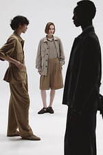 カネマサフィル 2026年春夏コレクション、エジプトの砂漠をわたり歩く探検者｜写真10