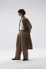 カネマサフィル 2026年春夏コレクション、エジプトの砂漠をわたり歩く探検者｜写真12